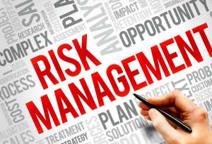 نقش مدیریت ریسک در جلوگیری از سرریز هزینه
