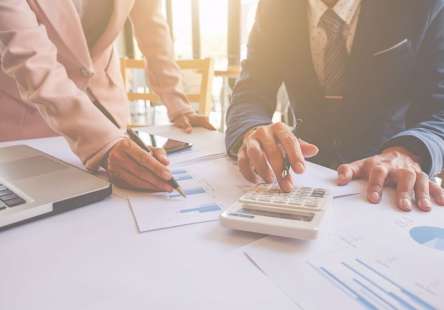 روش مدیریت هزینه شرکت‌ های تجاری